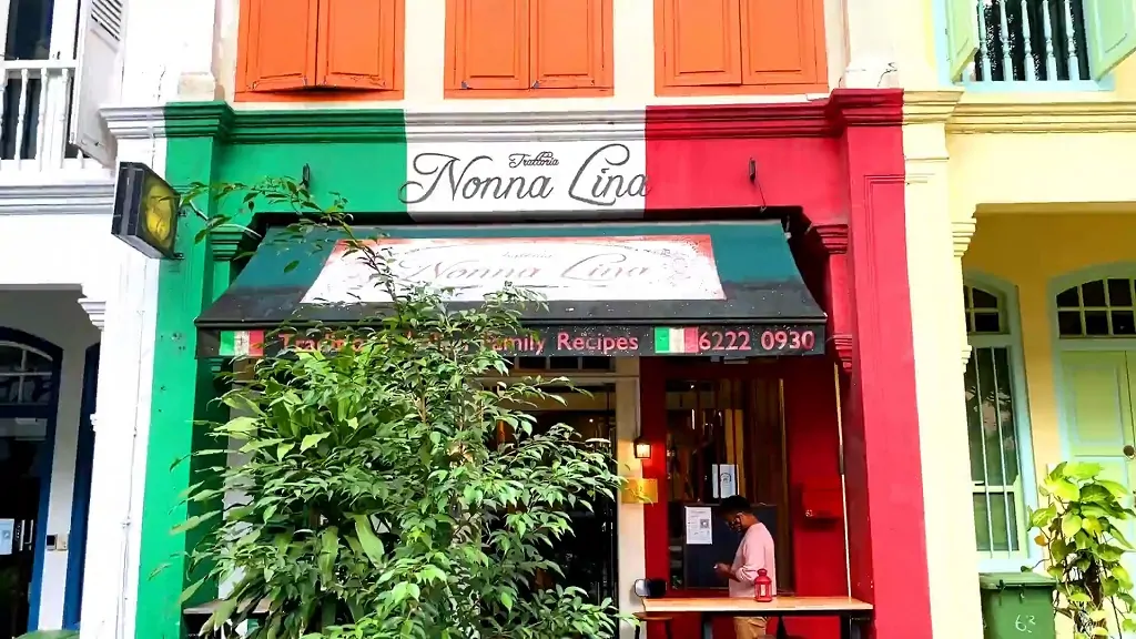 Entrance to the Trattoria Nonna Lina