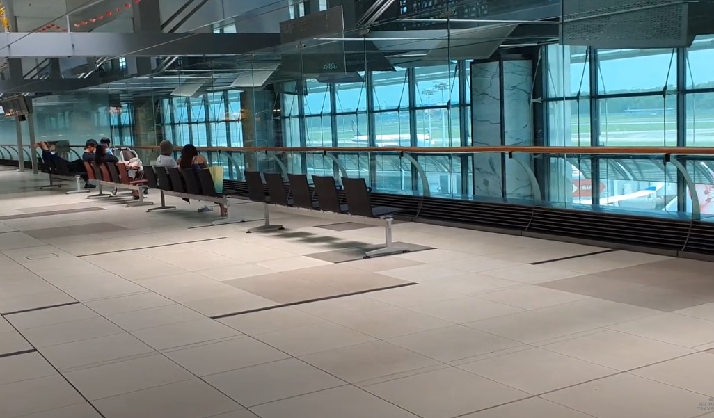 Empty Changi airport viewing area